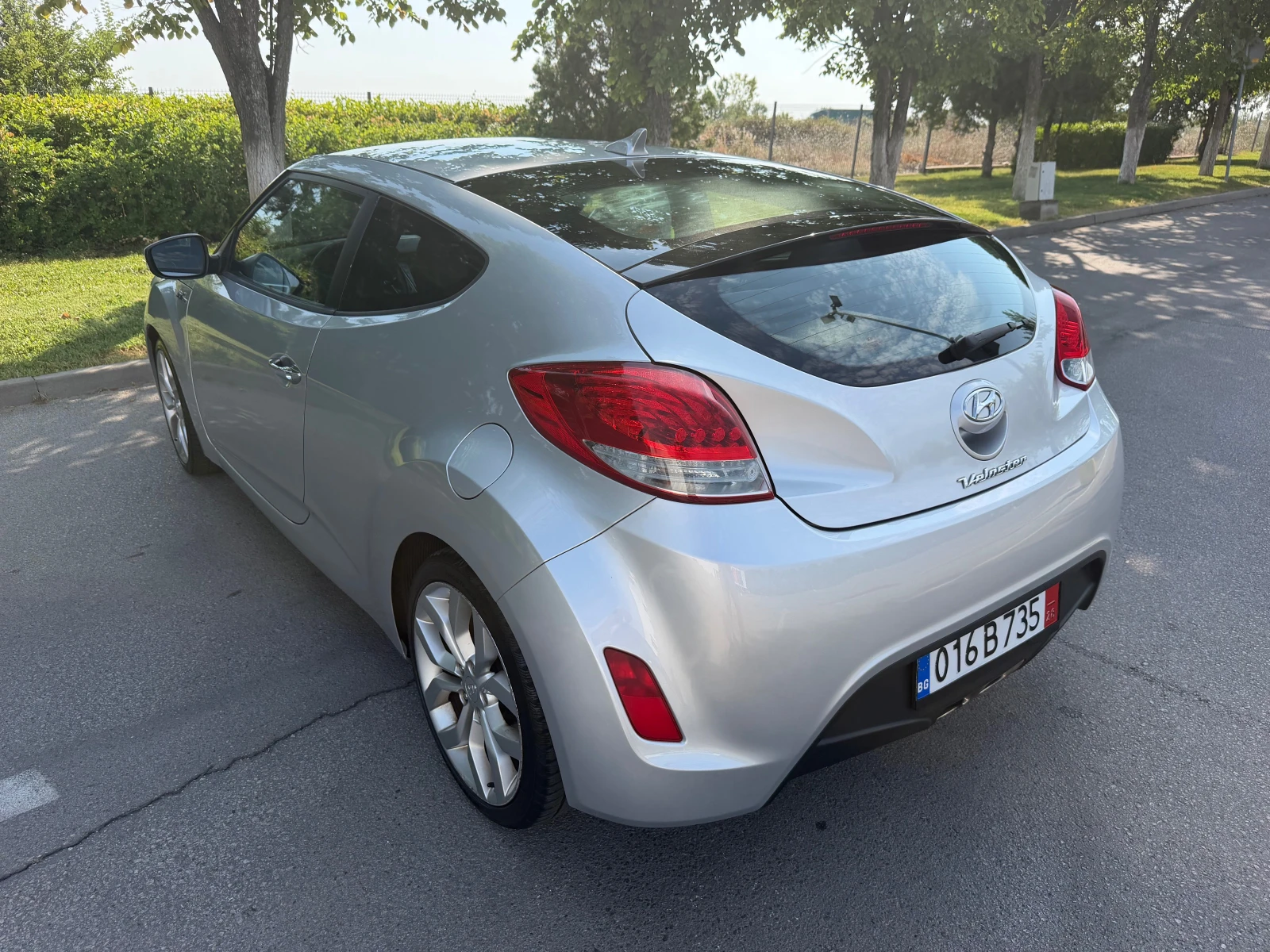 Hyundai Veloster  ШВЕЙЦАРИЯ, снимка 5 - Автомобили и джипове - 55797316