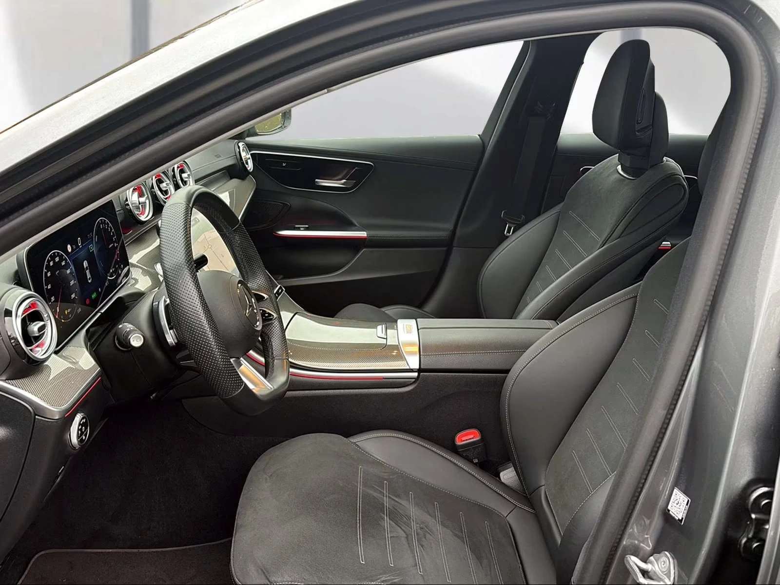 Mercedes-Benz C 300 e / AMG / PLUG-IN / CAMERA / CARBON /, снимка 11 - Автомобили и джипове - 55818142