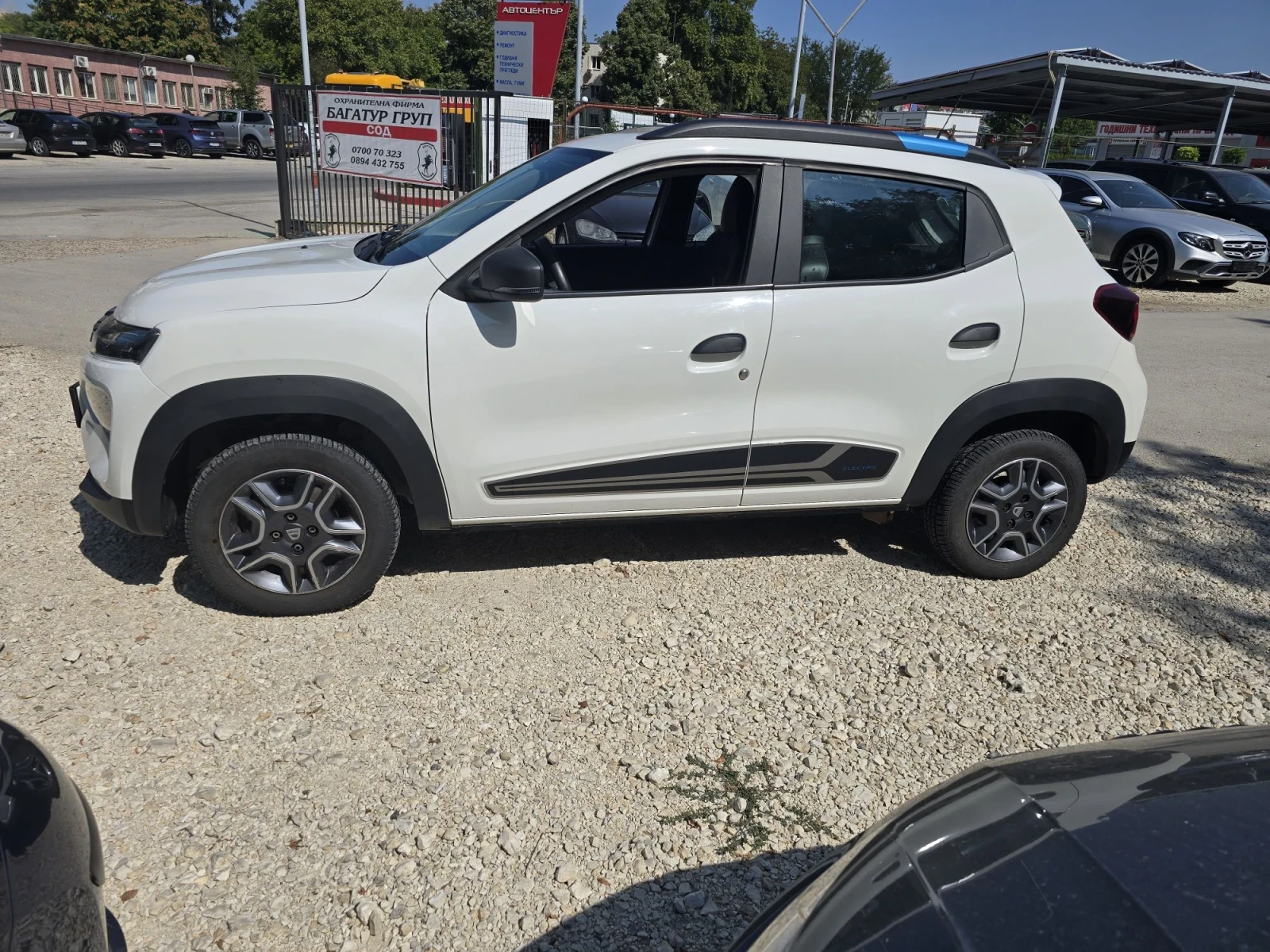 Dacia Spring Comfort Plus 45CCS Гаранция Лизинг, снимка 2 - Автомобили и джипове - 55920721