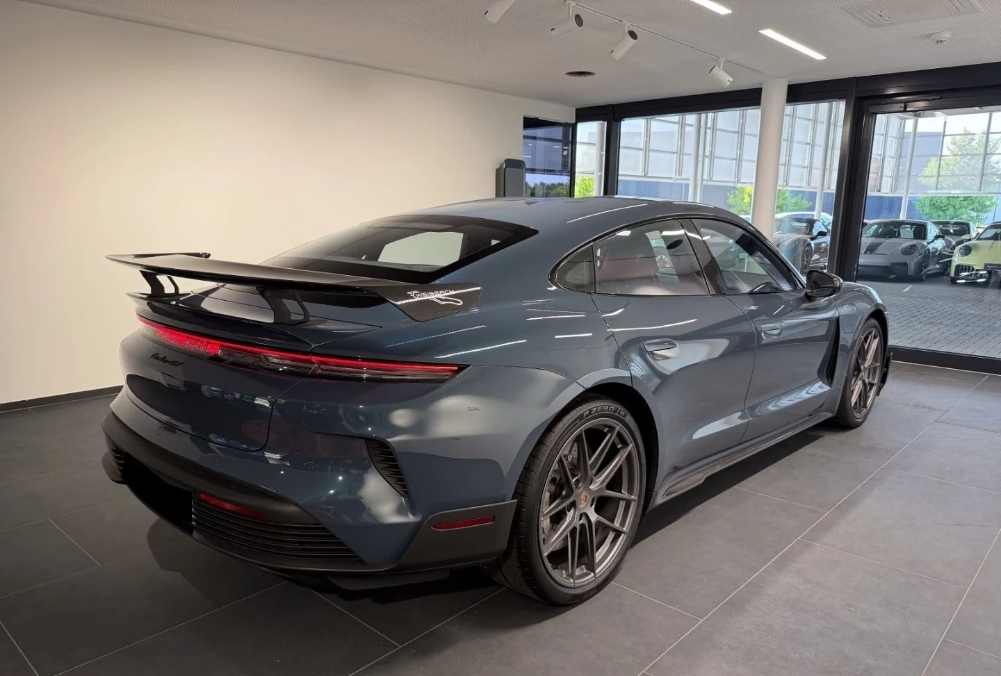 Porsche Taycan TURBO GT WEISSACH-PAKET KERAMIK CARBON BOSE | Mobile.bg � ����������� 2