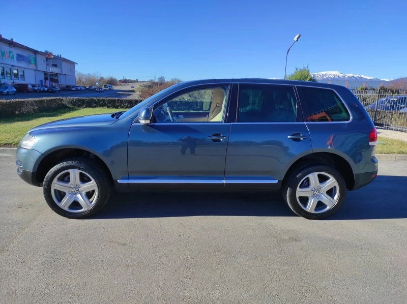 VW Touareg 3.0 TDI, снимка 5 - Автомобили и джипове - 43475649