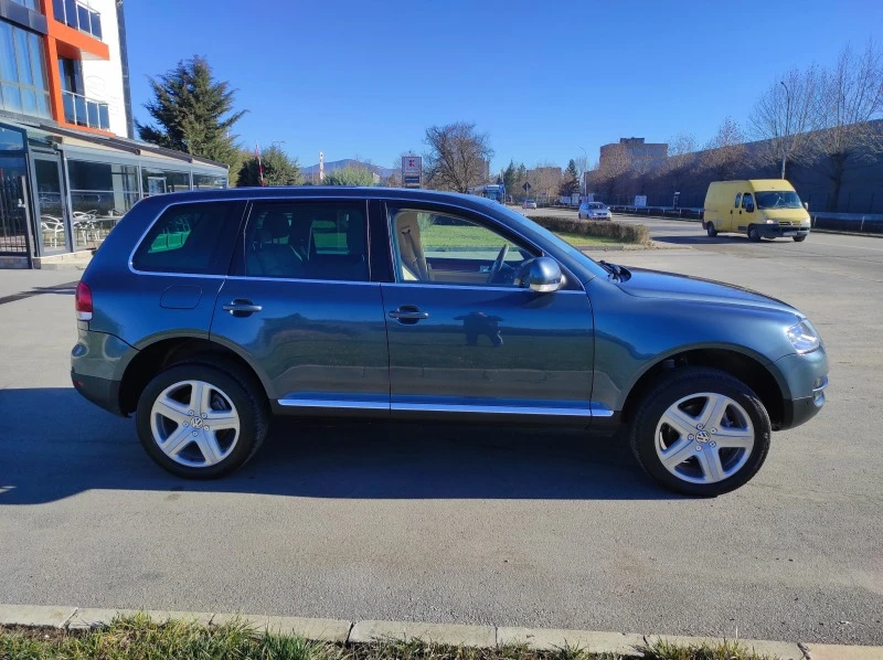 VW Touareg 3.0 TDI, снимка 4 - Автомобили и джипове - 43475649