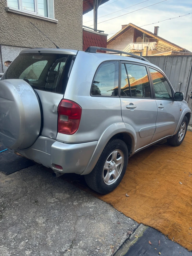 Toyota Rav4, снимка 9 - Автомобили и джипове - 51006081
