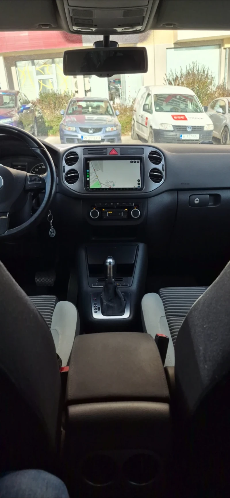 VW Tiguan, снимка 8 - Автомобили и джипове - 53008654