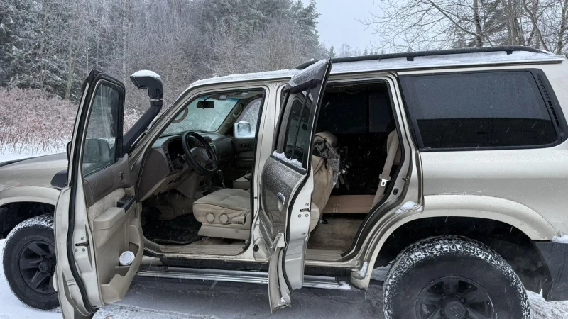 Nissan Patrol, снимка 2 - Автомобили и джипове - 53332632