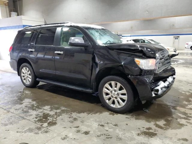 Toyota Sequoia 5.7L 8 4x4 w/Rear Wheel Drv, снимка 13 - Автомобили и джипове - 48837574