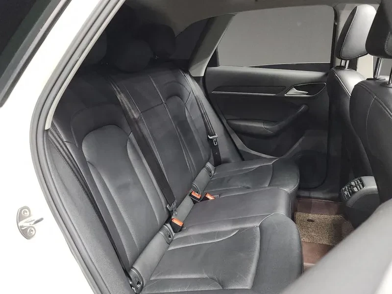 Audi Q3 2.0 TDI Quattro, снимка 12 - Автомобили и джипове - 55128651