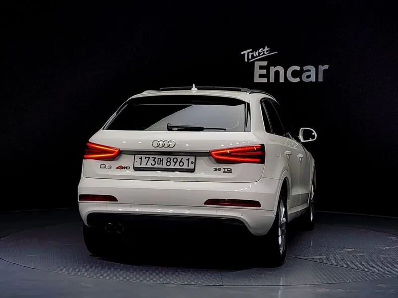 Audi Q3 2.0 TDI Quattro, снимка 4 - Автомобили и джипове - 55128651