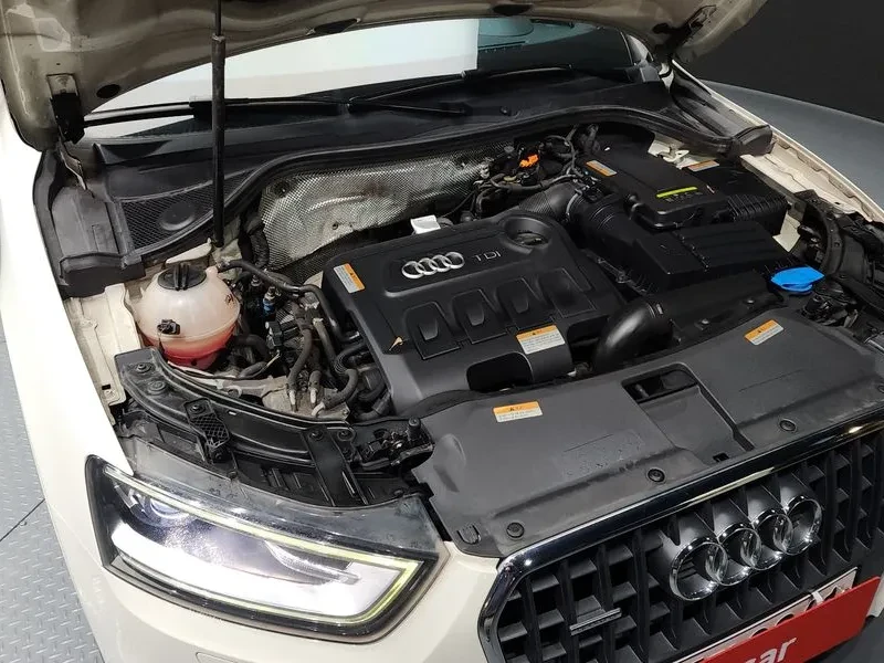 Audi Q3 2.0 TDI Quattro, снимка 6 - Автомобили и джипове - 55128651