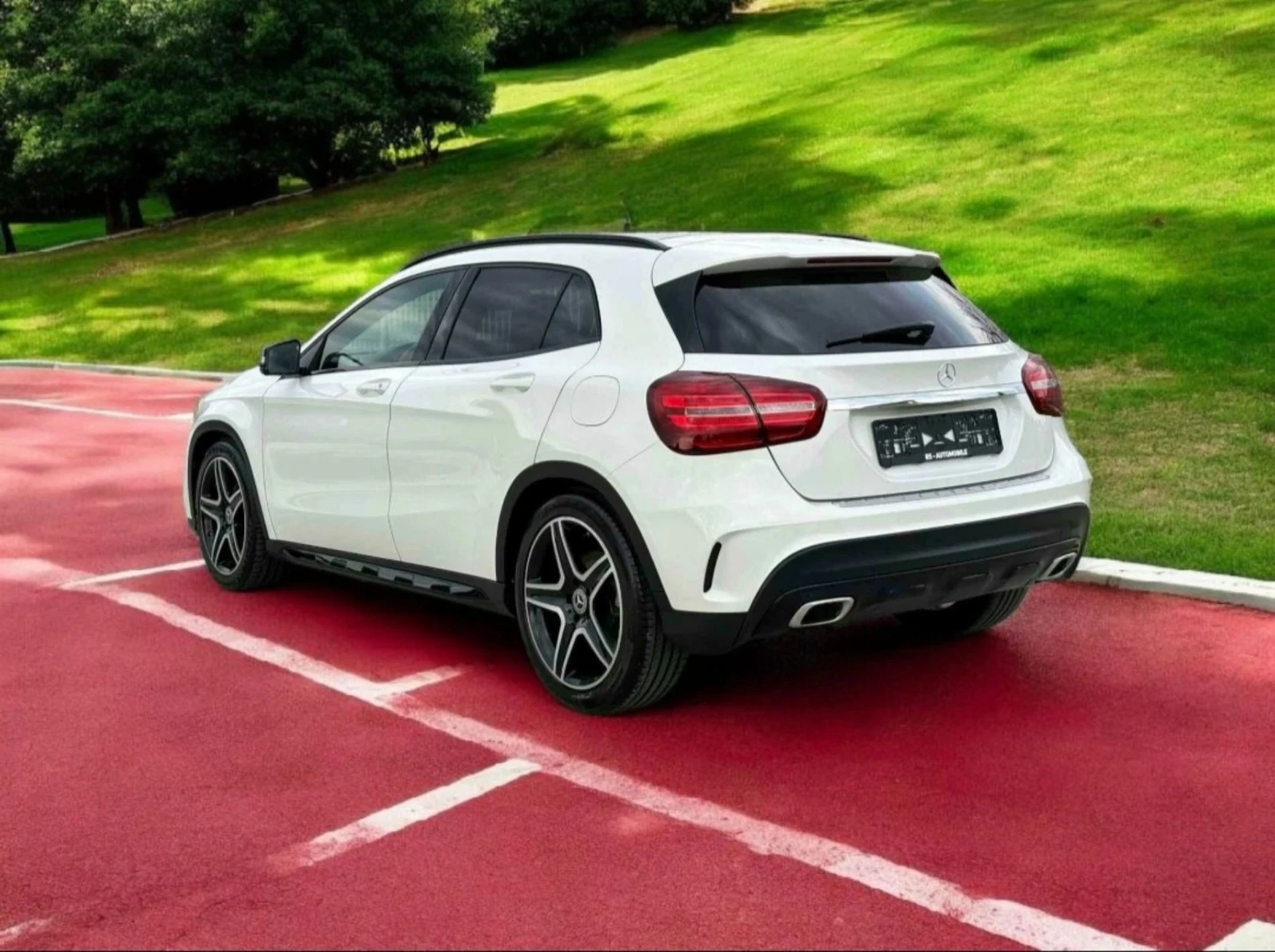 Mercedes-Benz GLA 200 AMG пакет, Facelift, Night пакет, Обслужена - изображение 2