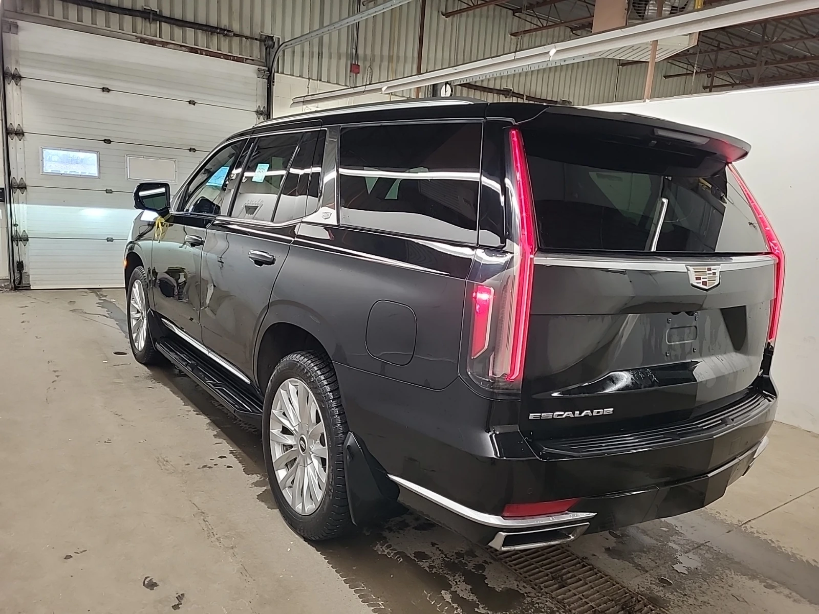 Cadillac Escalade 4WD LUXURY - изображение 4