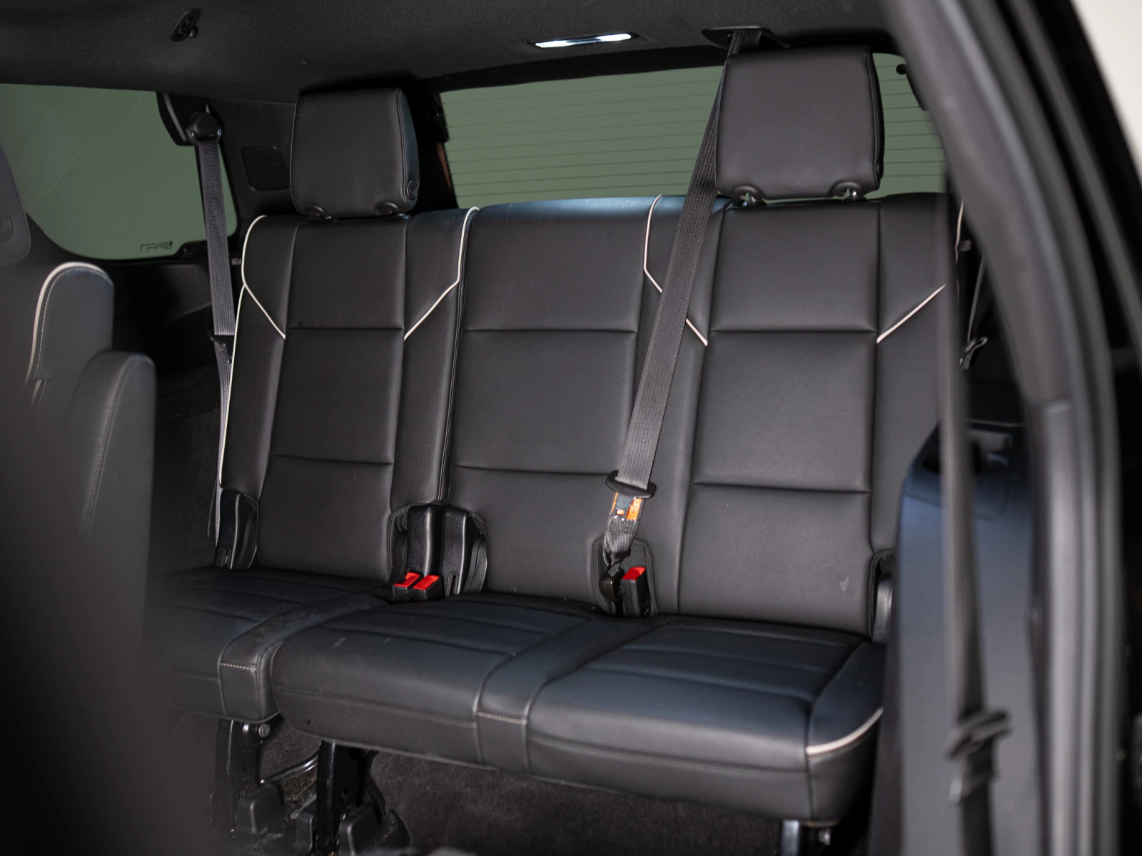 Cadillac Escalade  Premium Luxury * HeadUp* AвтоКредит* (ЦЕНА ДО БГ), снимка 13 - Автомобили и джипове - 53831280