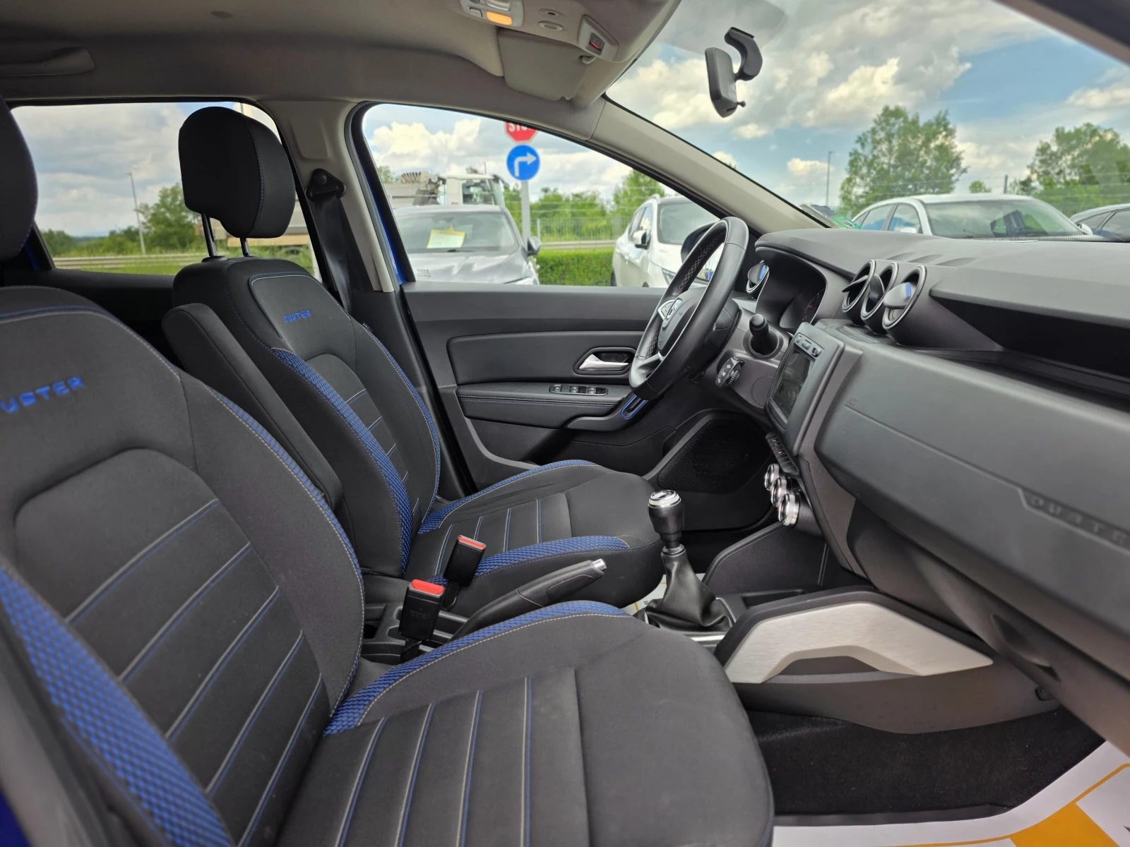 Dacia Duster TCe 100к.с. LPG, снимка 16 - Автомобили и джипове - 54970024