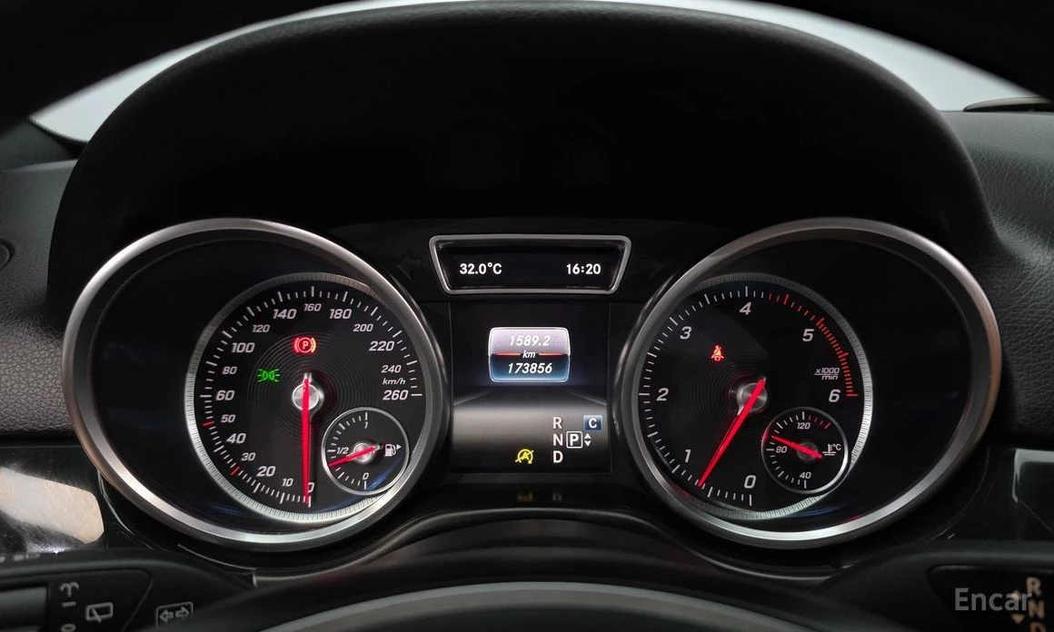 Mercedes-Benz GLE 350, снимка 8 - Автомобили и джипове - 55277307
