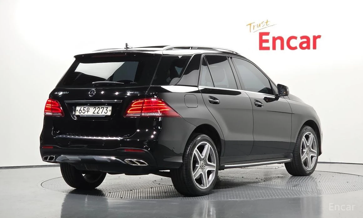 Mercedes-Benz GLE 350, снимка 2 - Автомобили и джипове - 55277307