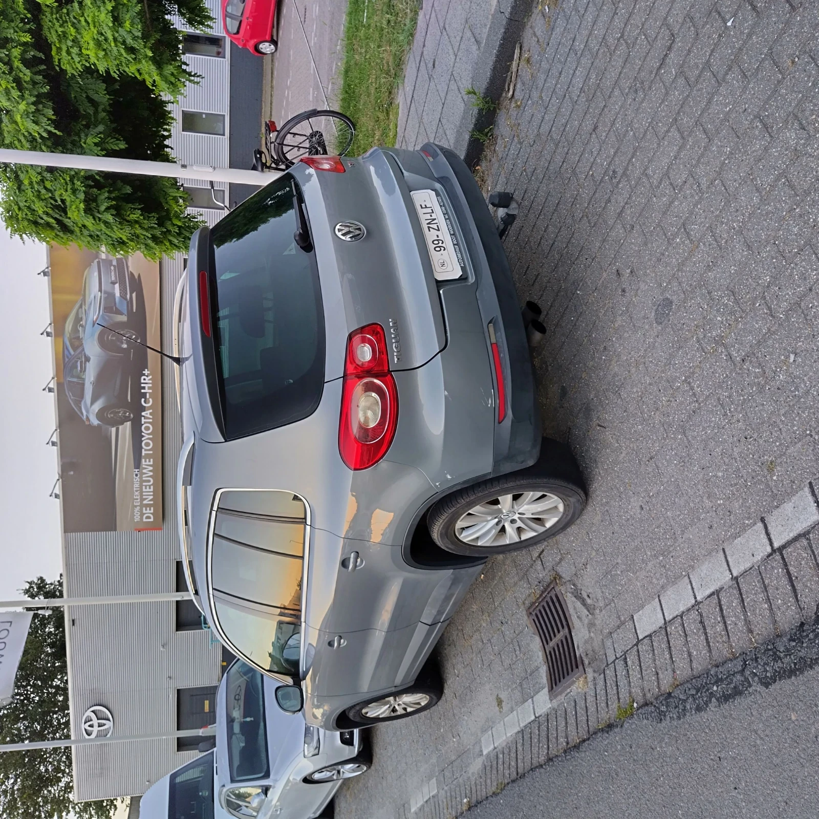 VW Tiguan, снимка 3 - Автомобили и джипове - 55953992