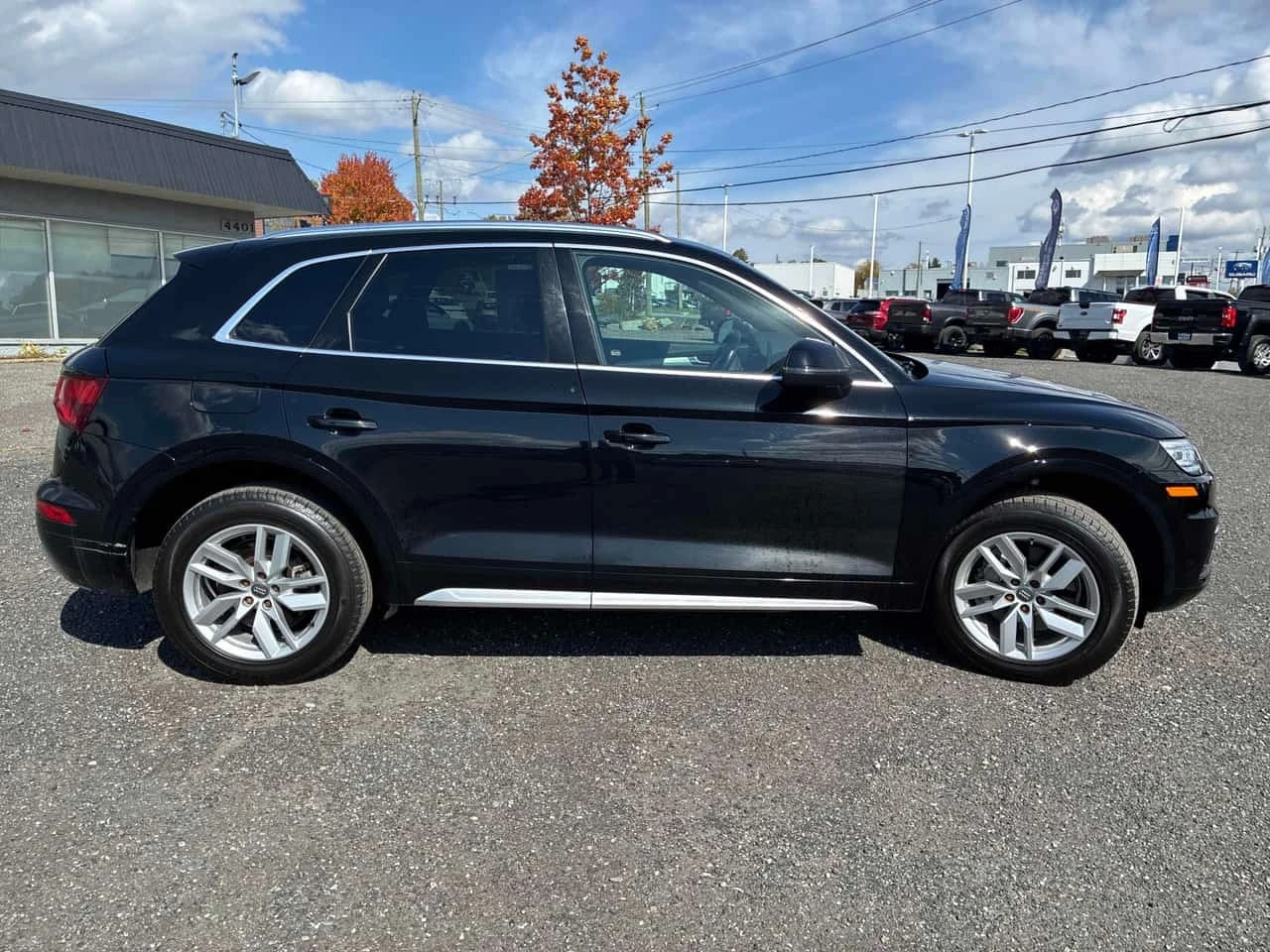 Audi Q5 * Komfort * CARFAX * ФИНАНСИРАНЕ * , снимка 4 - Автомобили и джипове - 56362280
