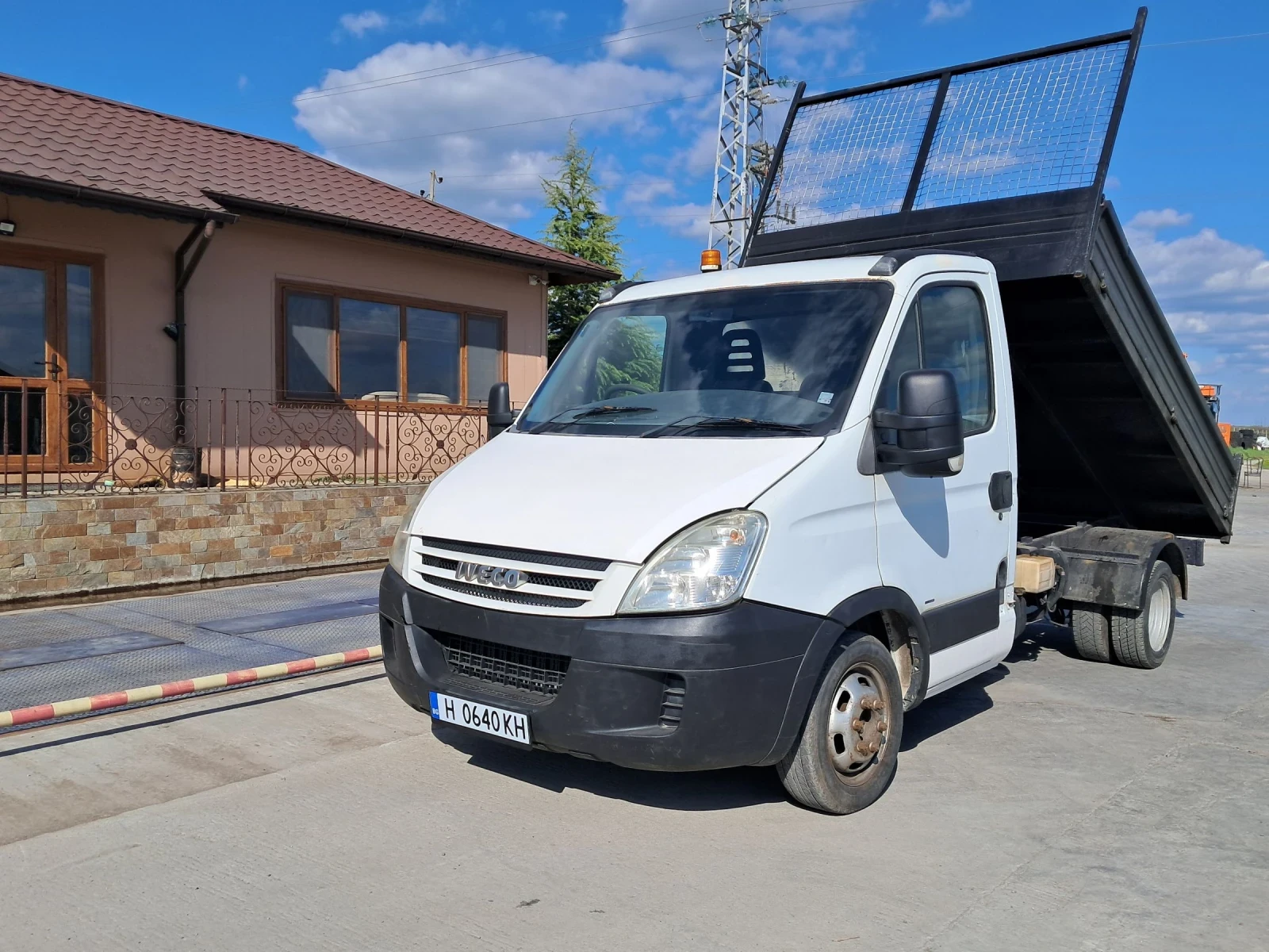 Iveco 3512 Самосвал, снимка 2 - Бусове и автобуси - 54299659