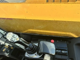 Телескопичен товарач JCB 541-70, снимка 11