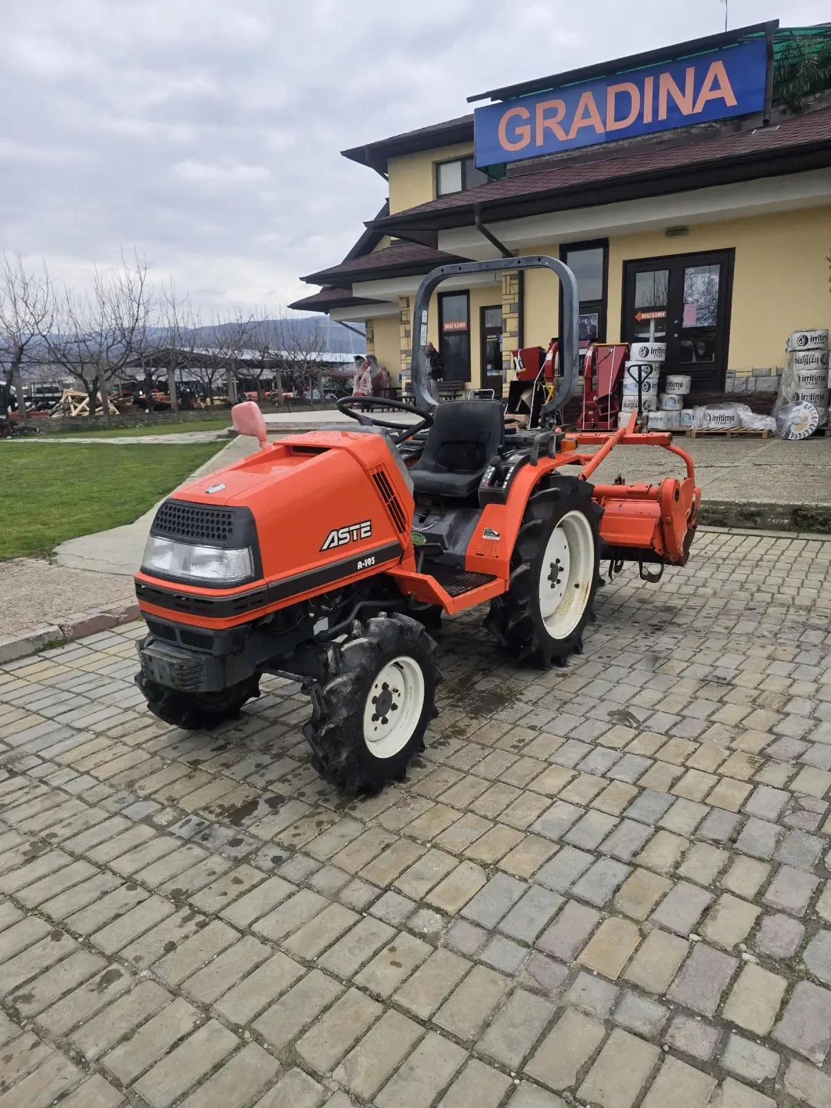 Трактор Kubota Aste 195, снимка 2 - Селскостопанска техника - 53913902