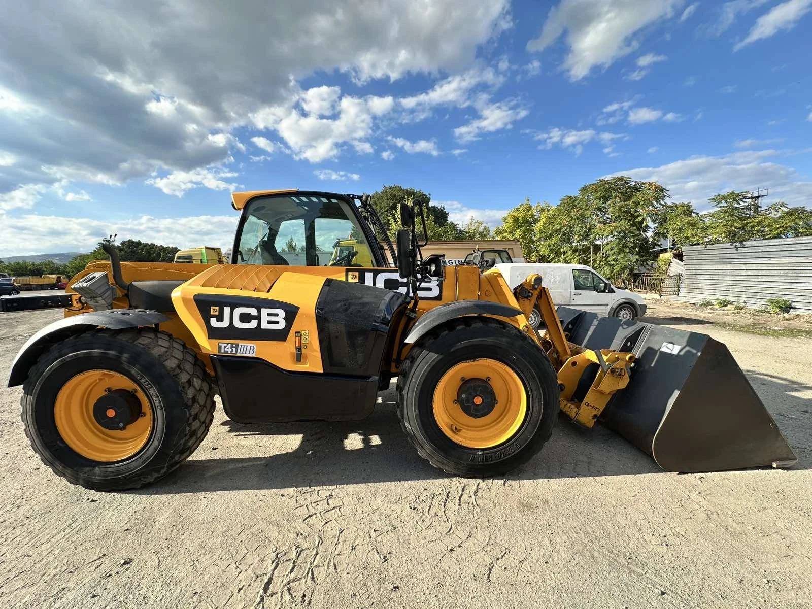 Телескопичен товарач JCB 541-70, снимка 5 - Селскостопанска техника - 56074285
