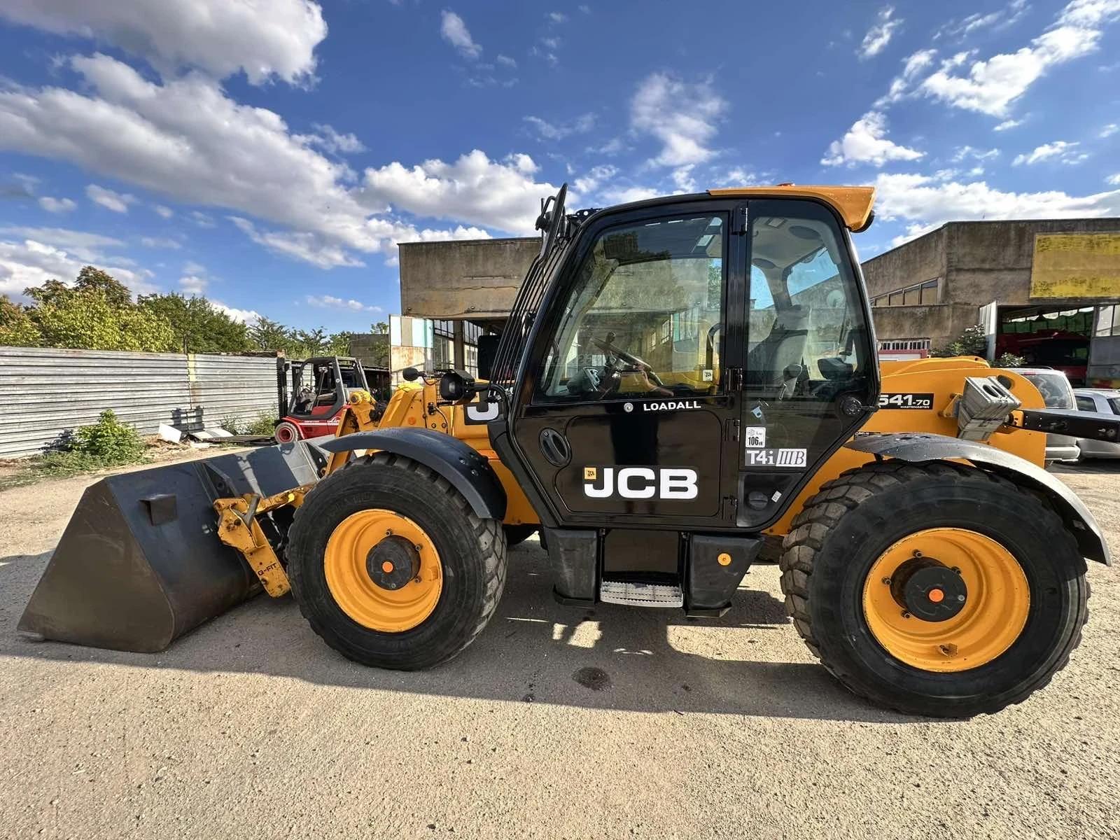 Телескопичен товарач JCB 541-70, снимка 7 - Селскостопанска техника - 56074285