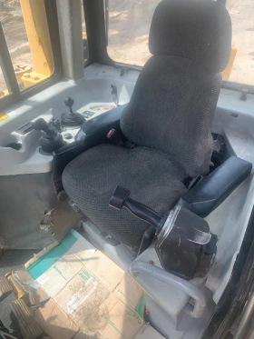 Булдозер Cat D6T, снимка 7