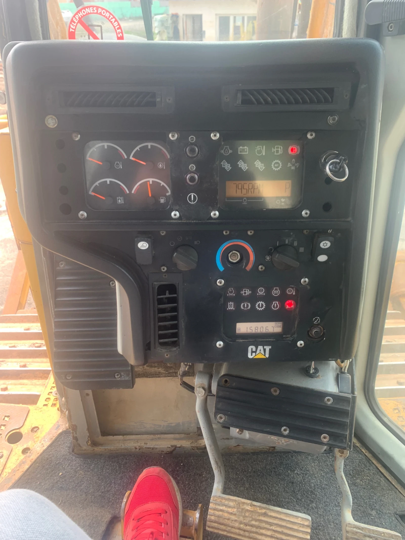 Булдозер Cat D6T, снимка 9 - Индустриална техника - 54187618