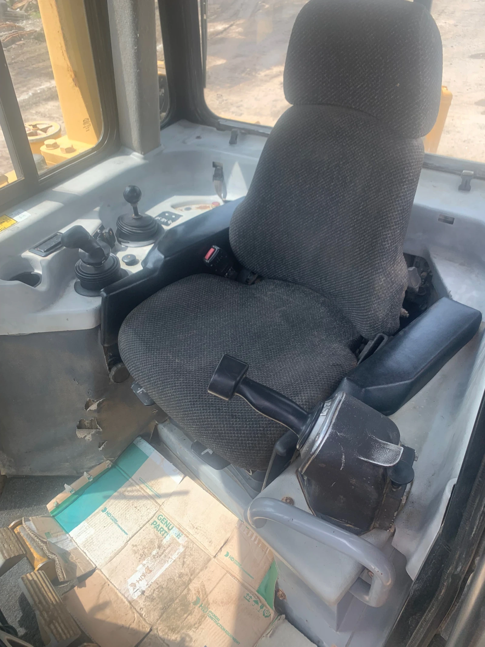 Булдозер Cat D6T, снимка 7 - Индустриална техника - 54187618