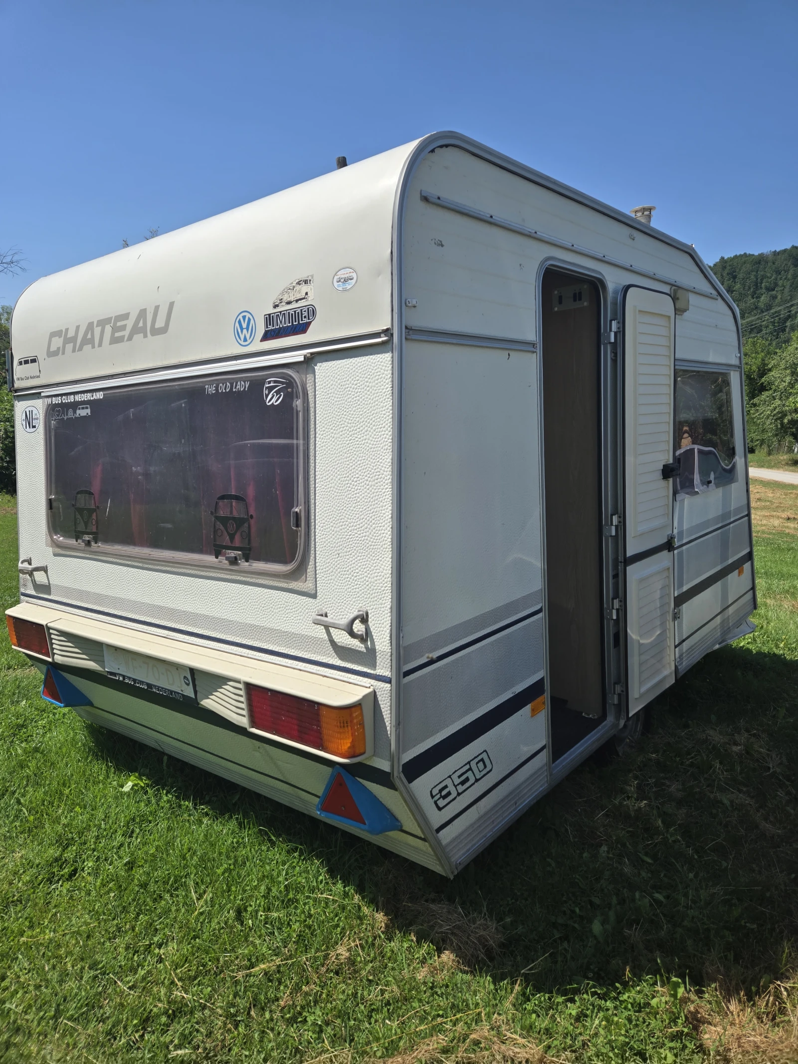 Каравана Chateau 330, снимка 5 - Каравани и кемпери - 55221522
