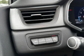 Renault Captur 1.3 TCe | EDC Automatic | Two tone colour , снимка 11