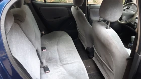 Toyota Yaris 1.0i, снимка 10