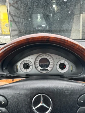 Mercedes-Benz E 320, снимка 12