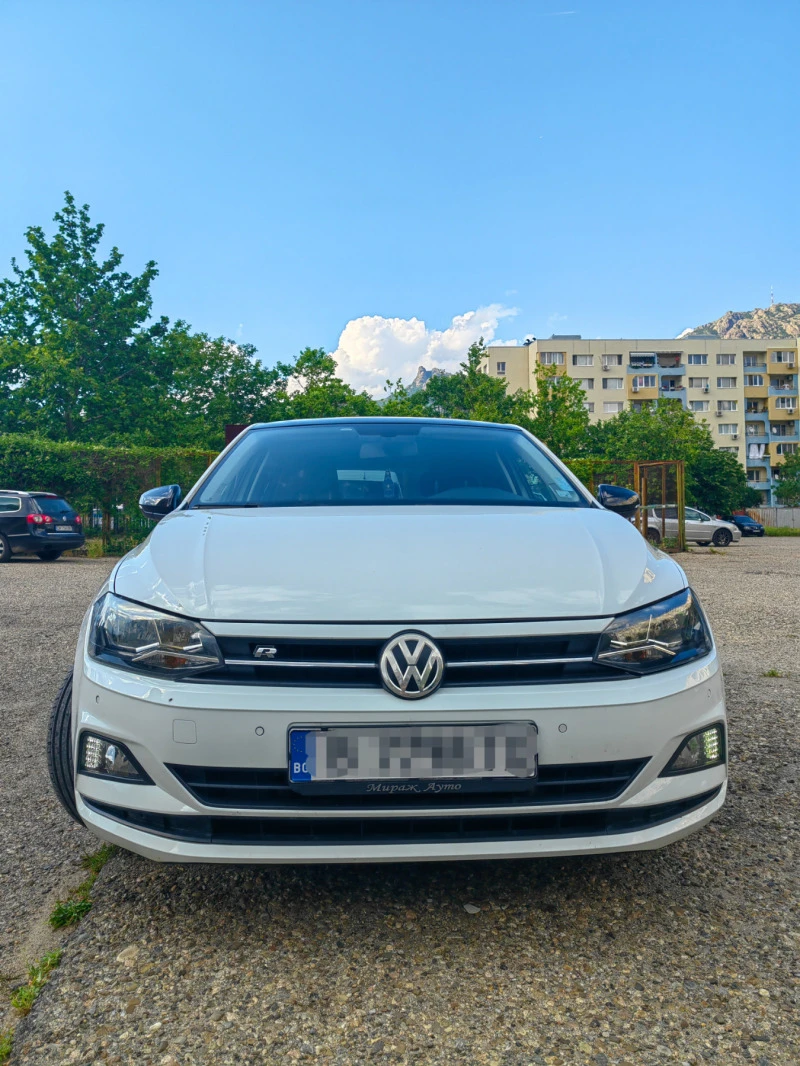 VW Polo Заводски МЕТАН!, снимка 1 - Автомобили и джипове - 46870517