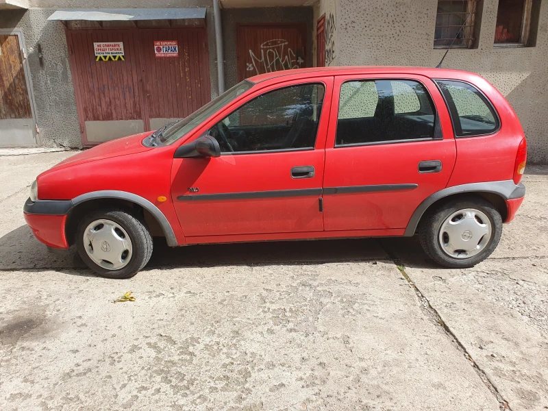 Opel Corsa 1.0i 12v B, снимка 2 - Автомобили и джипове - 47130446