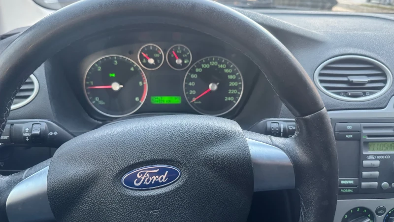 Ford Focus, снимка 10 - Автомобили и джипове - 47872041