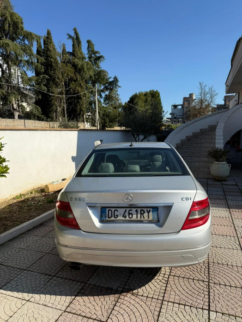 Mercedes-Benz C 220 CDI AVANGARDE, снимка 3 - Автомобили и джипове - 48984805