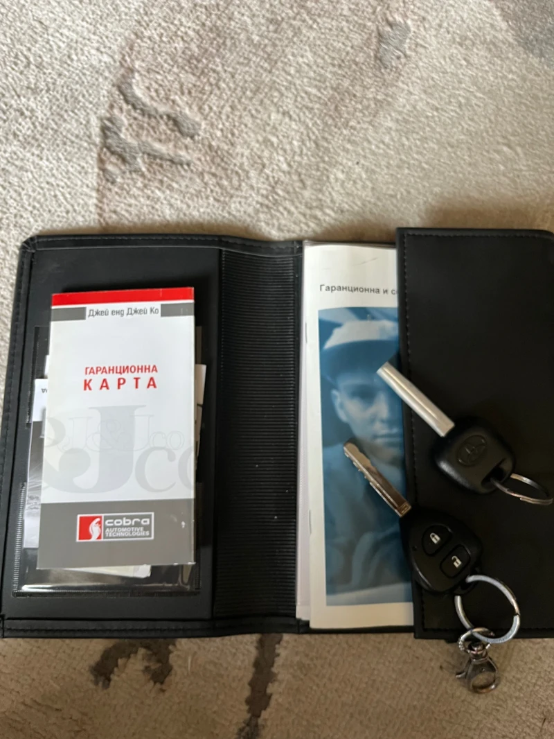 Toyota Auris 1.4 D4D, снимка 16 - Автомобили и джипове - 52444068