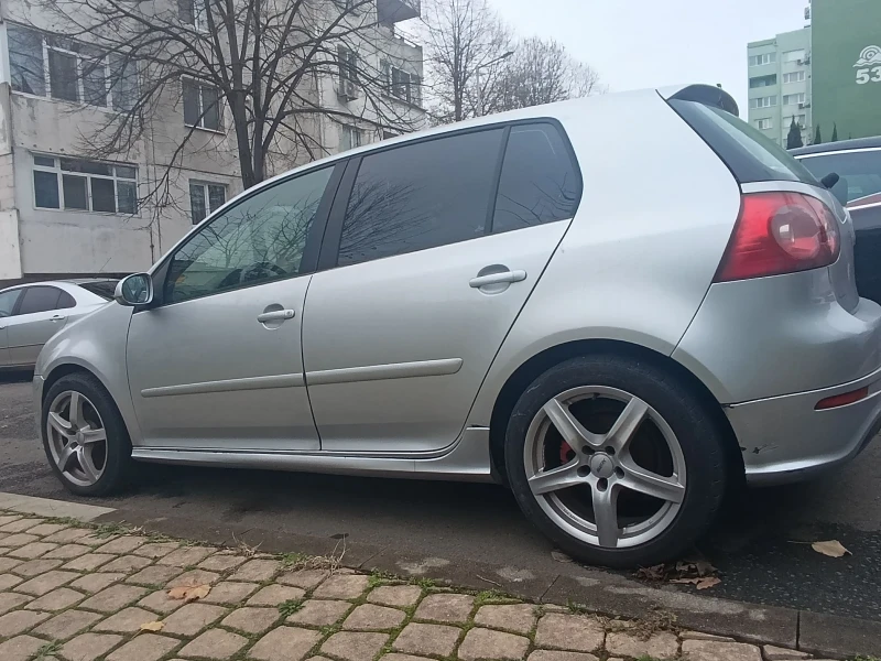 VW Golf 2.0tdi r32, снимка 6 - Автомобили и джипове - 52593180