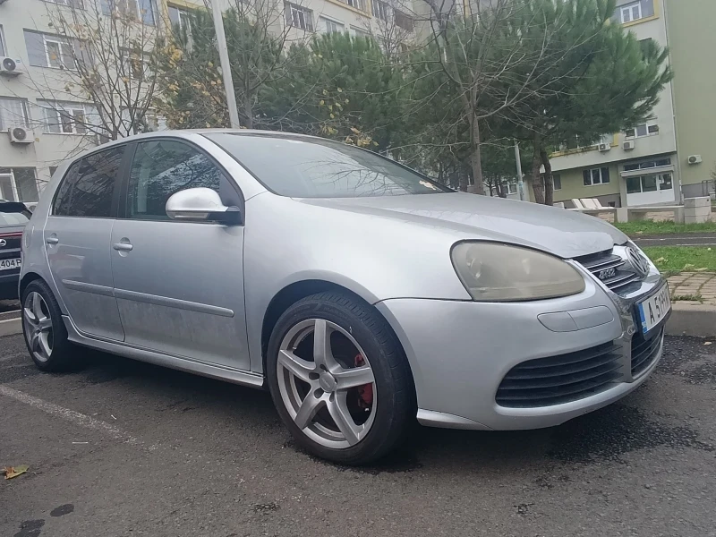 VW Golf 2.0tdi r32, снимка 3 - Автомобили и джипове - 52593180