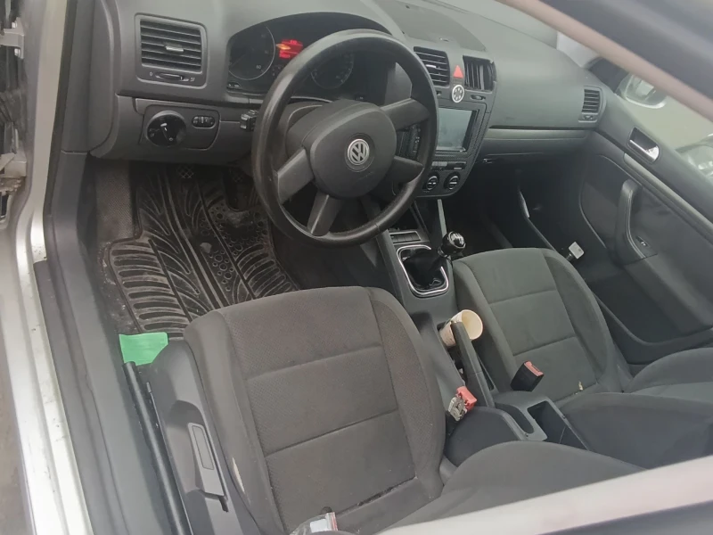 VW Golf 2.0tdi r32, снимка 8 - Автомобили и джипове - 52593180