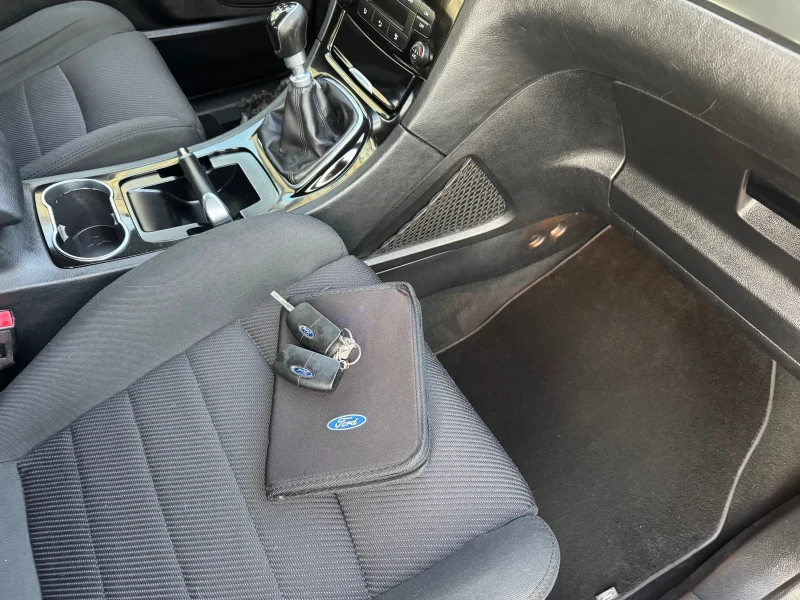 Ford S-Max 2.0tdci 140ks 7 mesten, снимка 15 - Автомобили и джипове - 52776745