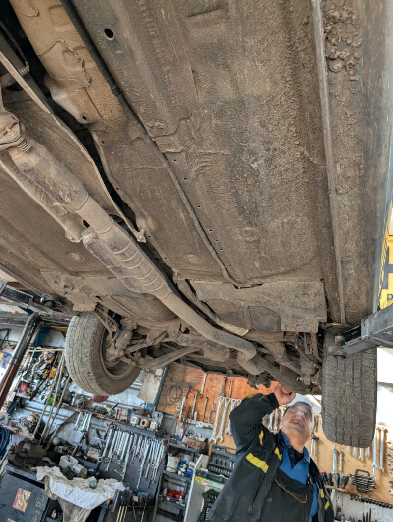 Subaru Outback 3.0 H6, снимка 12 - Автомобили и джипове - 52972660