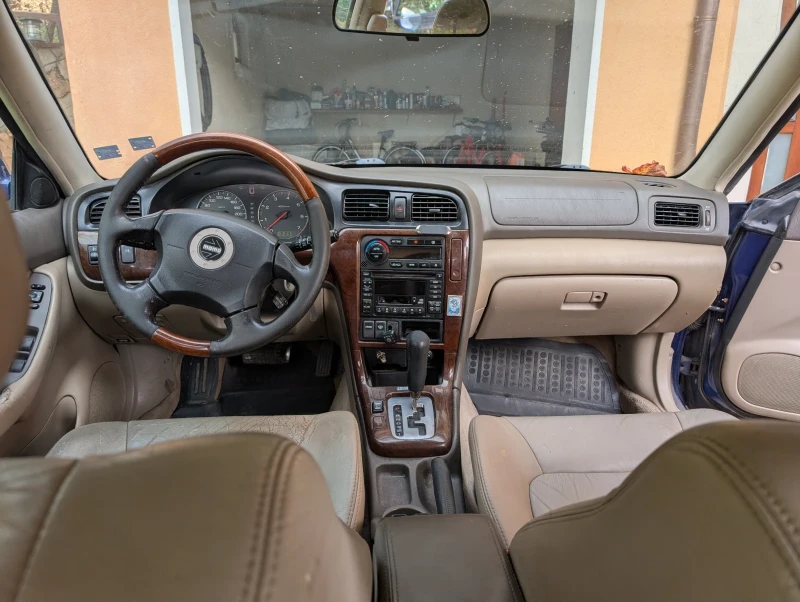 Subaru Outback 3.0 H6, снимка 4 - Автомобили и джипове - 52972660
