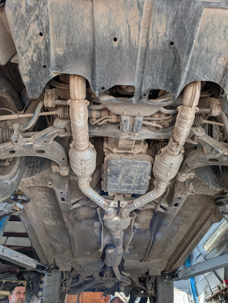 Subaru Outback 3.0 H6, снимка 10 - Автомобили и джипове - 52972660