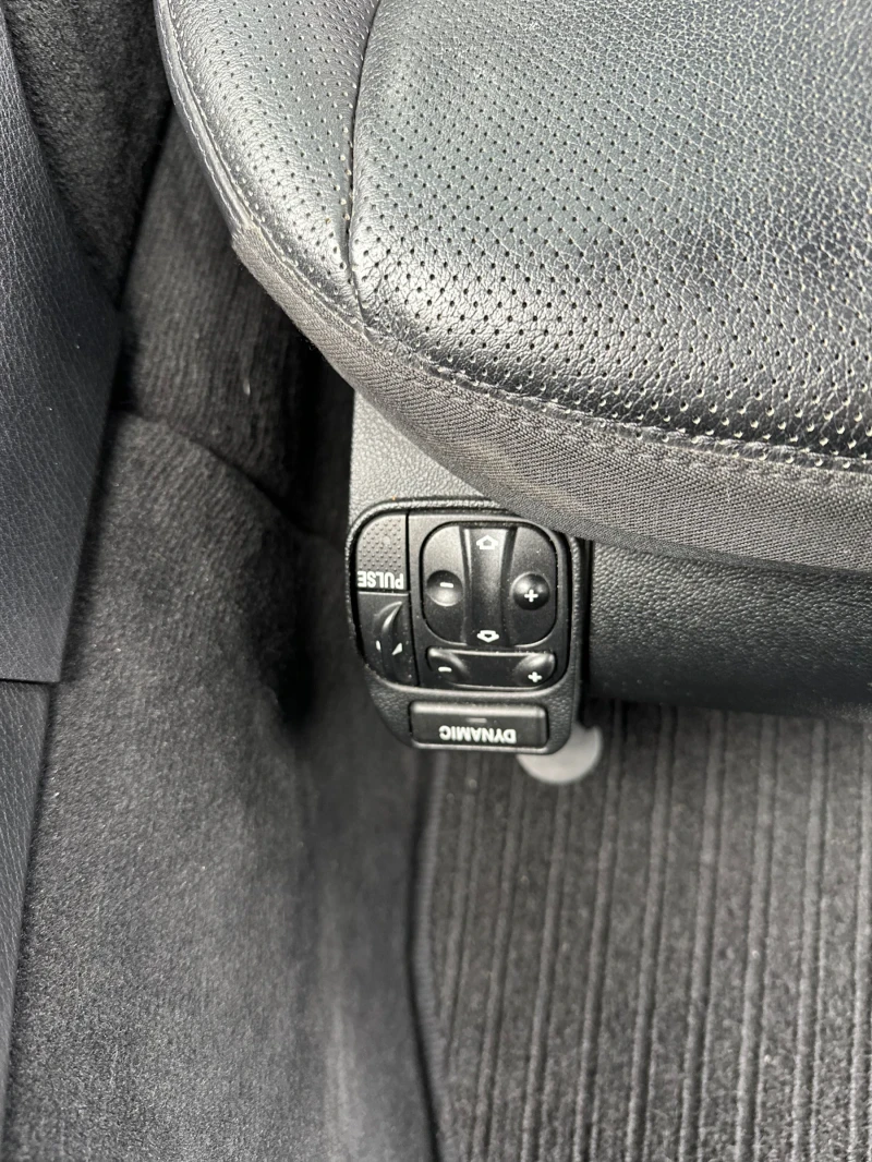 Mercedes-Benz E 320, снимка 13 - Автомобили и джипове - 53188360