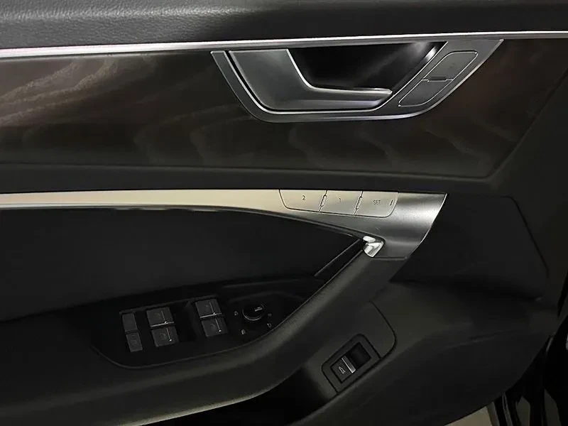 Audi A6 2.0 TFSI Quattro - САМО 30% АВАНС, снимка 13 - Автомобили и джипове - 56293702