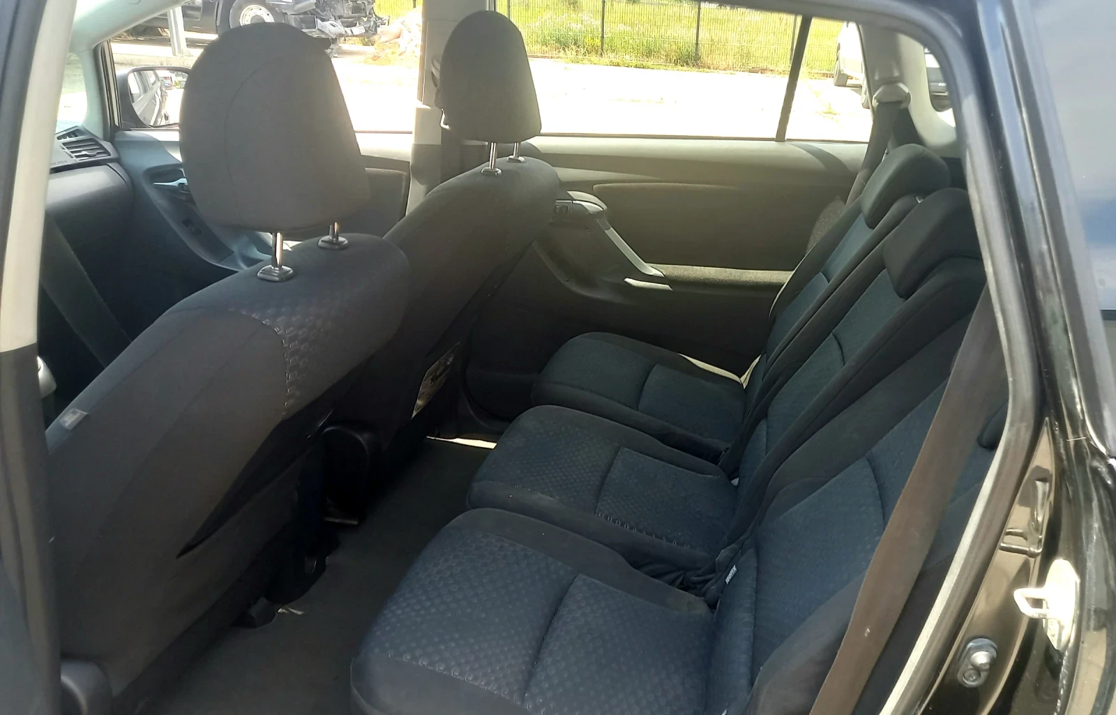 Toyota Verso  - изображение 6