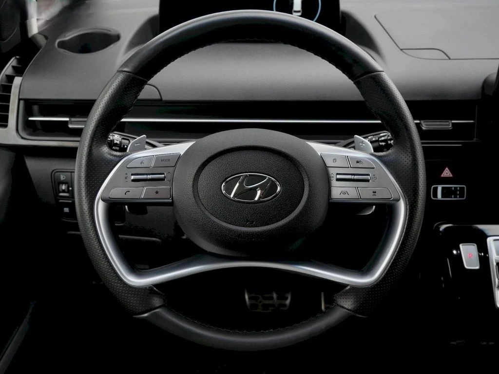 Hyundai Staria 2.2 CRDi 4x4 - изображение 10