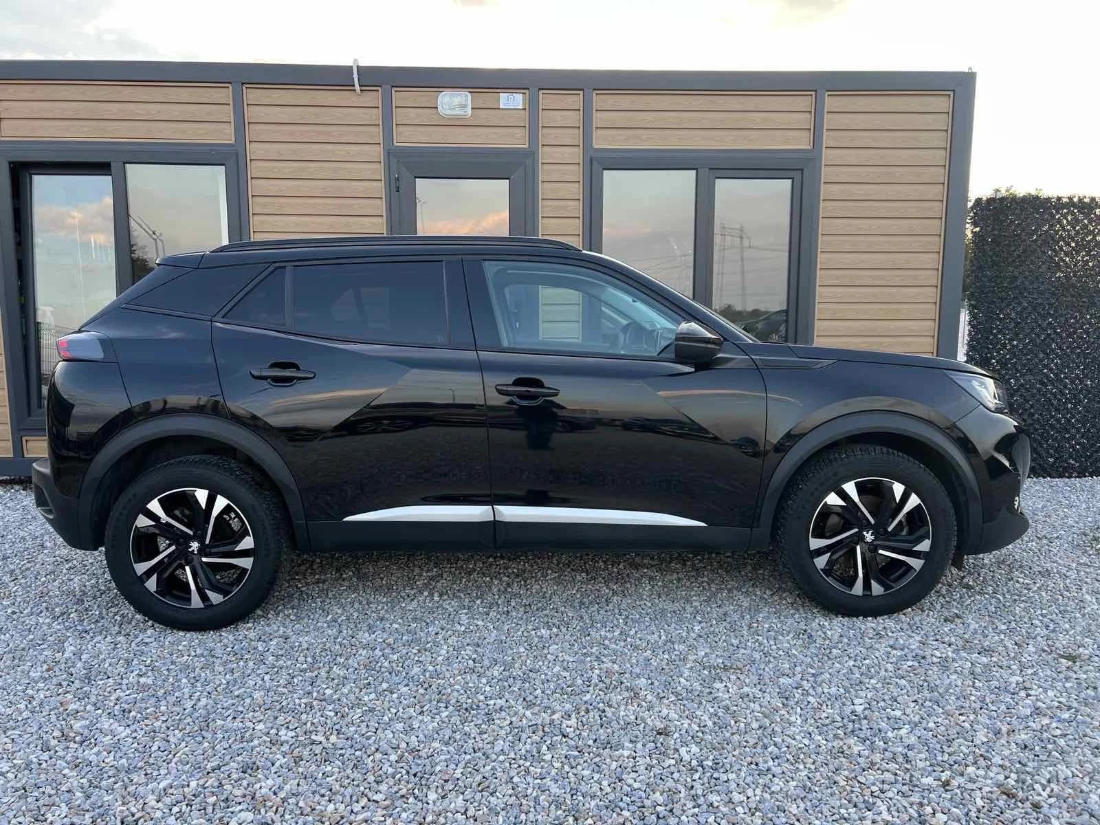 Peugeot 2008 1.5 BlueHDi 131ch S&S ALLURE PACK EAT8 - изображение 4